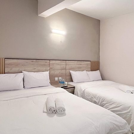 Vilana Hotel 亚娄 外观 照片