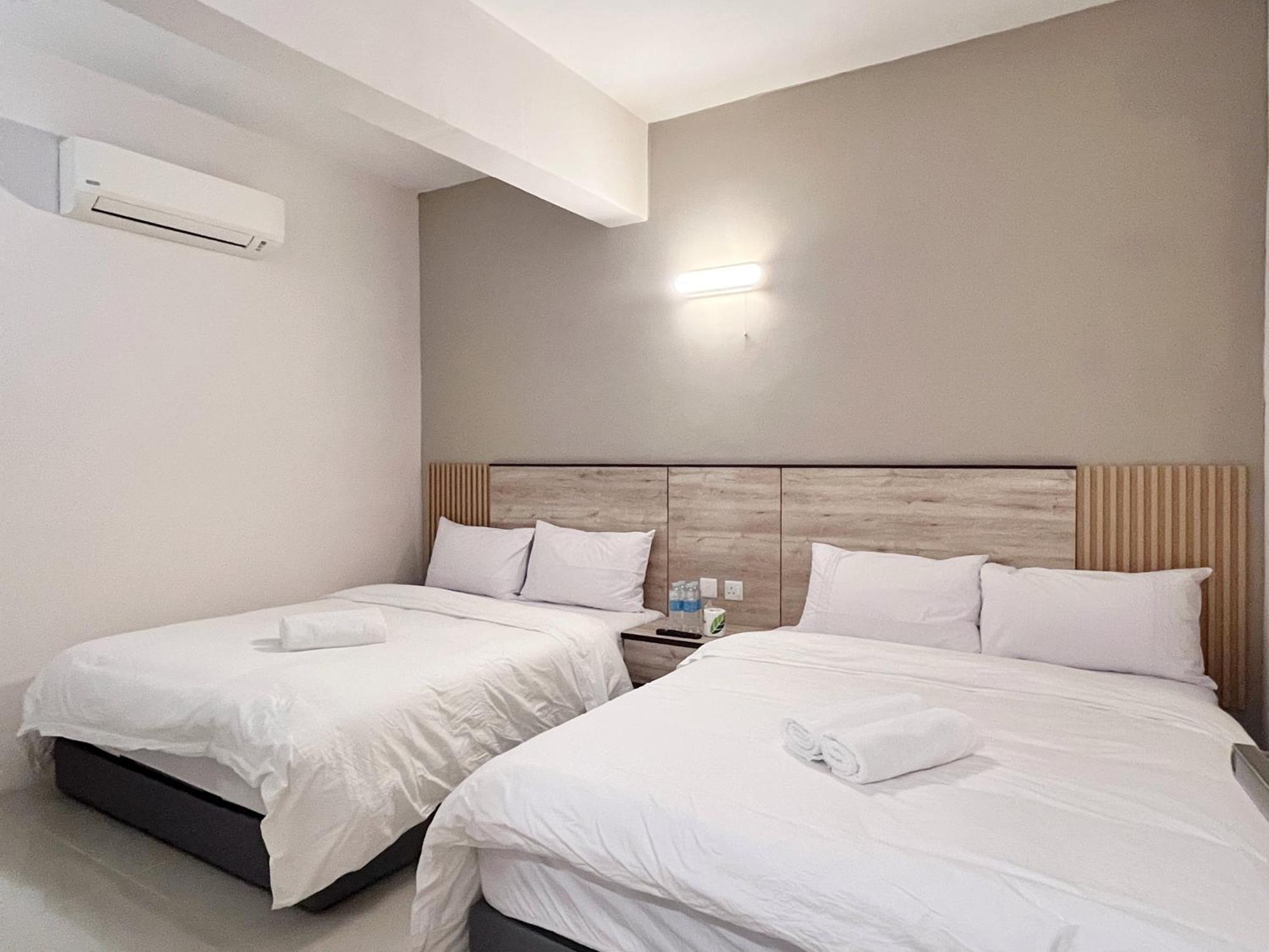 Vilana Hotel 亚娄 外观 照片